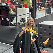 Enlisch und/ oder Deutsch Tutor für alle Altersgruppen.